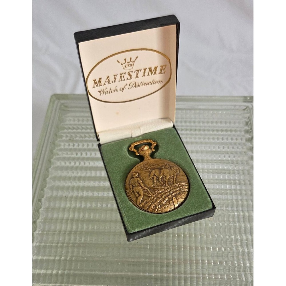 Majestime 17 Jewel Pocket Watch, Swiss Gold tone